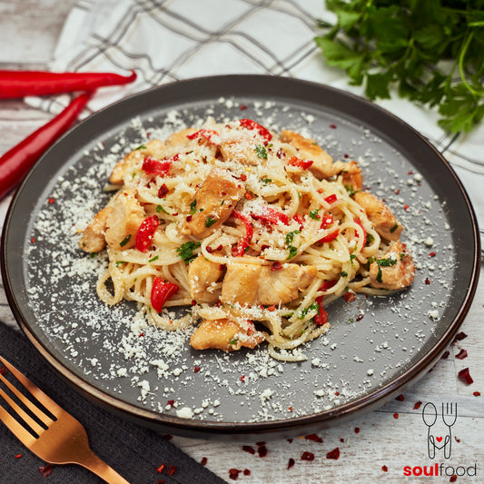 Spaghete Aglio, Olio e Peperoncino cu Pui - Soulfood