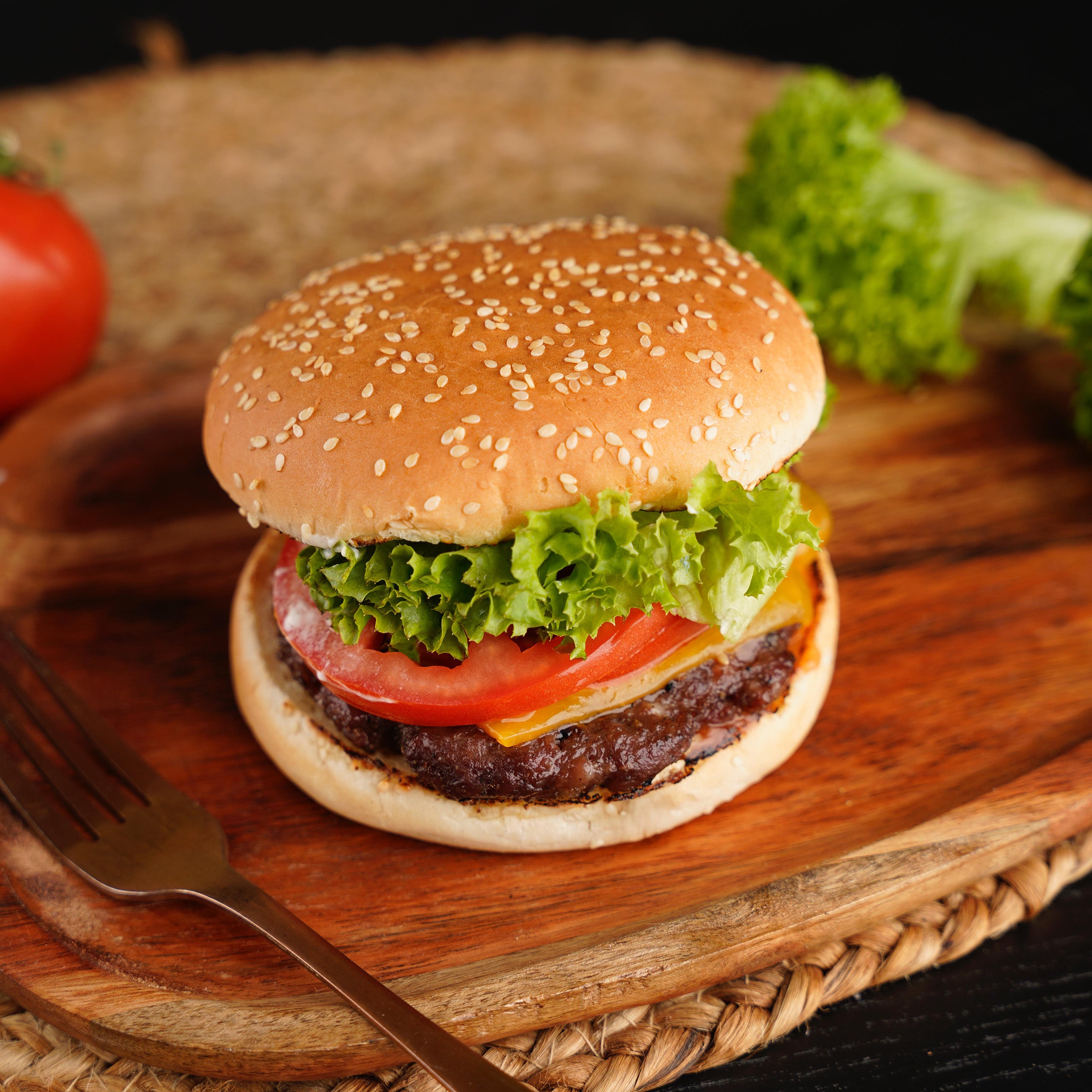 Cheesburger cu Cartofi prăjiți