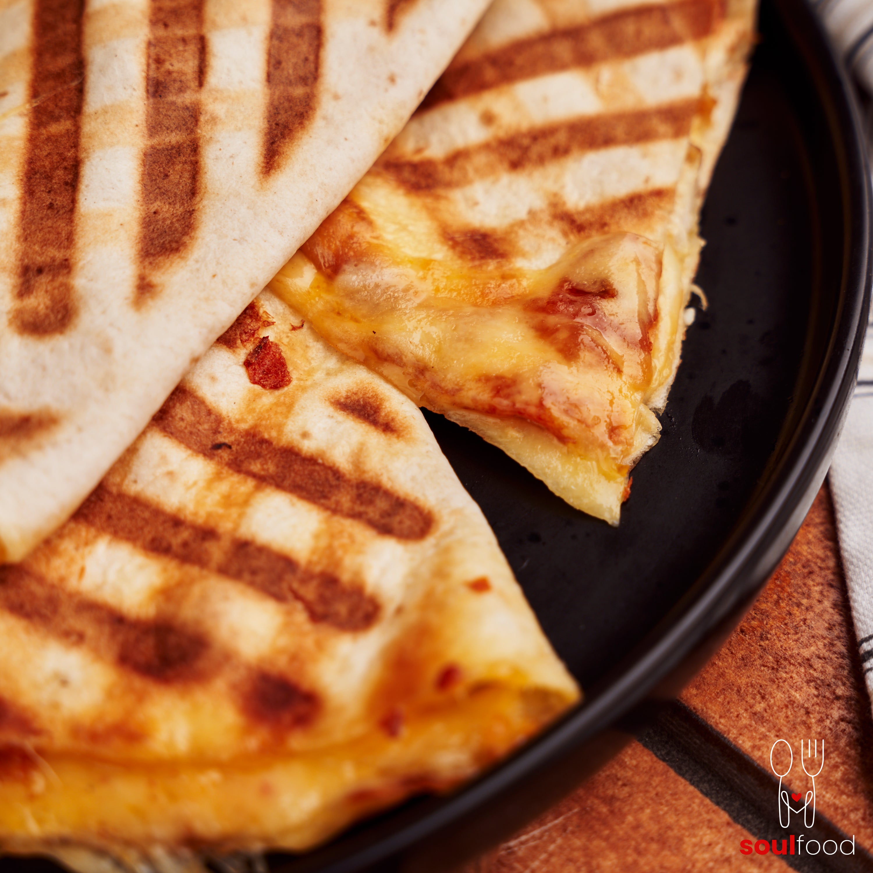 Quesadilla de Pui si Guacamole - Soulfood